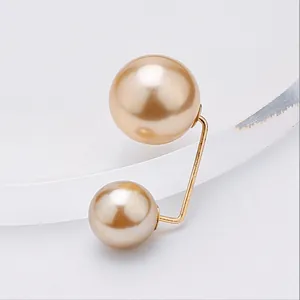 Spilla elegante in perle color champagne con doppie perle per restringere la vita dei vestiti