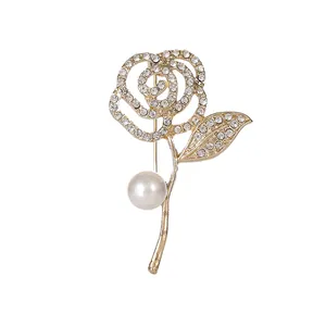Broche rose dorée de luxe avec cristaux étincelants et perle pour costumes élégants de femme