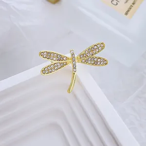 Squisita Spilla a Forma di Libellula in Lega Con Strass per Donna Oro Elegante Spilla per Gioielli di Moda per Camicia Cardigan