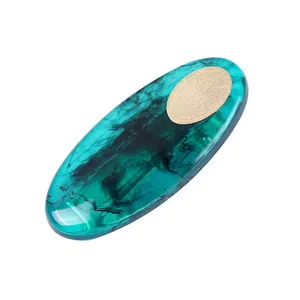 Pinza de pico de pato de acetato de mármol verde con detalle de metal dorado para mujer