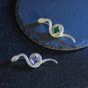 Luxus Vintage Zinklegierung Schlangenbrosche Pin Für Damen Eingelegt Quadrat Glas Edelstein Strass Schuppen Textur Tierform Anzug Broschen Zubehör