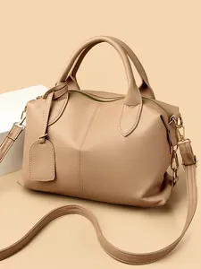 Elegante borsa a mano Boston kaki in pelle martellata con manici e tracolla regolabile