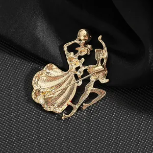 Broche couple de danseurs dorée avec finition en alliage texturé et fermoir de sécurité