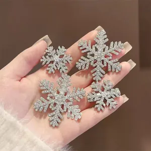 Rhinestone Snowflake Hair Clips Women Shiny Faux Artificial Pearl Duckbill Clip Elegant Winter Hair Accessories For Christmas Party