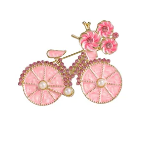 Spilla a Forma di Bicicletta Rosa con Fiori per Donna in Lega con Strass e Künstliche Perle Artificiali Smaltata Accessorio Gioiello