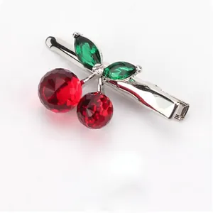 Set élégant de 3 pièces avec barrettes cerises en cristal rouge et feuilles en strass