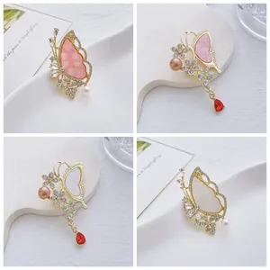Elegante Schmetterling Blume Brosche Zinklegierung Strass Künstliche Perlenimitat Emaille Brosche Pin Für Hochzeit Bankett Damen Schmuck