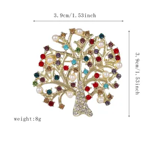 Détails de la broche arbre de vie avec strass colorés et perles, dimensions de 3,9 cm