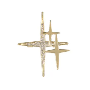 Broche élégante en alliage doré avec strass en forme d'étoile polaire pour costumes