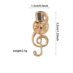 Dettaglio delle dimensioni di una spilla a forma di nota musicale e microfono