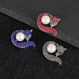 Vintage Fox Brooch For Women Zinc Alloy Rhinestone Imitation Artificial Pearl Animal Pin For Wedding Banquet Party Jewelry