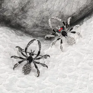 Gothic Spider Brooch Vintage Zinc Alloy Rhinestone Animal Pin For Halloween Costume Party Jewelry Gift For Men Women
