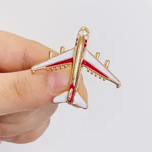 Broche en Alliage de Zinc en Forme d'Avion de Dessin Animé Émail Goutte d'Huile Épingle pour Accessoires de Vêtements Femmes Bijoux Cadeau