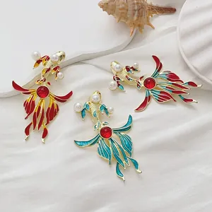 Vintage Chinesischer Stil Goldfisch Brosche Emaille Koi Fisch Anstecknadel Mit Künstliche Perlenimitat Harzstein Damen Schmuck Für Party Hochzeit