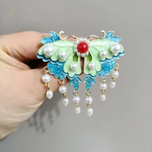 Pinza para el pelo mariposa azul artesanal con perlas y borlas de estilo chino retro