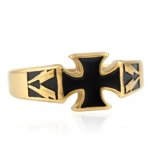 Bague punk vintage en acier inoxydable doré avec motif croix en émail noir