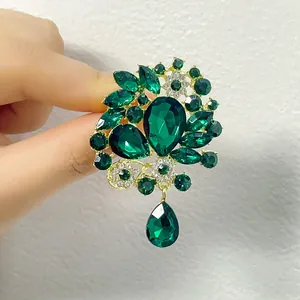 Élégante Broche Fleur en Alliage de Verre Avec Pendentif Goutte d'Eau Vert Émeraude Champagne Strass Broche pour Femme