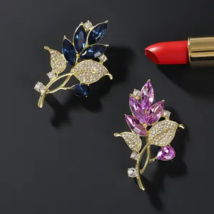 Eleganter Kristall Orchidee Blume Brosche Für Damen Vergoldet Legierung Strass Pflanze Blatt Anstecknadel Für Hochzeit Party Schmuck