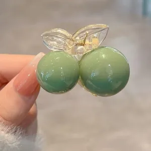 Elegante pinza per capelli a ciliegia verde con foglie trasparenti per code di cavallo chic