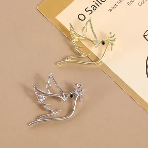 Vintage Hollow Peace Dove Brooch Zinc Alloy Olive Branch Bird Pin With Rhinestone Gold Silver Suit Accessory For Women Men