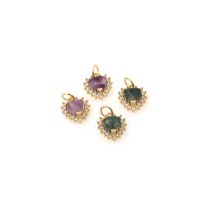Lot de 4 pendentifs en forme de cœur plaqués or 18 carats avec oxydes de zirconium