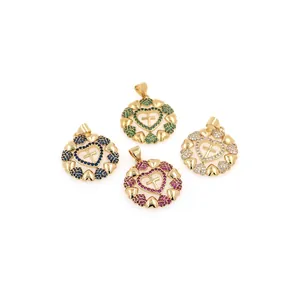 Pendentifs croix en cœur plaqués or 18 carats avec zircons colorés en quatre couleurs vives