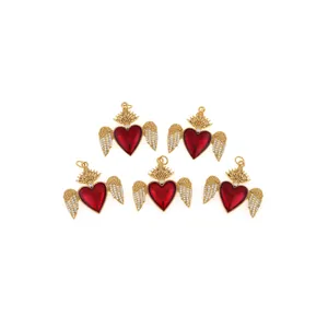18K vergulde gevleugelde heilige hart hangers met rood emaille en zirkoniasteentjes