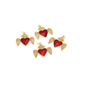 18K vergulde hartvleugelhanger met rood emaille en schitterende zirkoniasteentjes