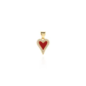 Pendentif cœur plaqué or 18 carats avec émail rouge et accents en oxyde de zirconium
