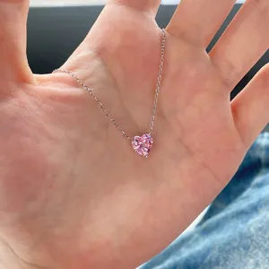 Delicate S925 silver necklace featuring a heart-shaped pink cubic zirconia pendant