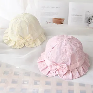 Atmungsaktive Spitzen-Sonnenhüte für Babys mit Schleife und Wellenrand in Rosa und Beige