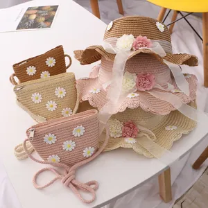 Set cappello di paglia e borsa a tracolla per bambini con decorazioni di margherite