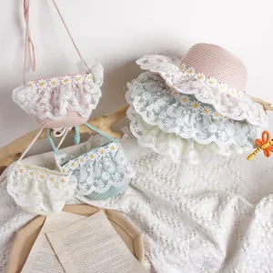 Ensemble chapeau de paille et sac assorti pour enfants avec dentelle et marguerites