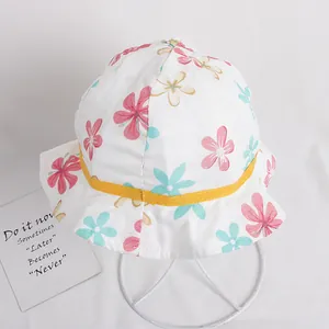 Chapeau de soleil en coton pour enfants avec motif floral, bord ondulé et ruban jaune