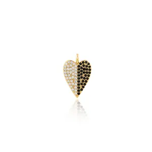 Colgante de corazón chapado en oro de 18K con pavé de circonitas negras y blancas