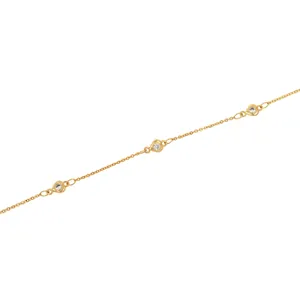 Collana a catena O placcata in oro 18 carati con pietre di zircone a cuore
