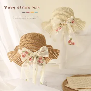 Chapeaux de paille pour bébés avec nœud en dentelle et broderie pour la protection solaire