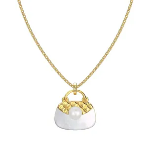 Collier sac matelassé doré en argent s925 avec perle blanche et nacre élégante