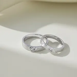 S925 sterling zilveren koppelringen met matte afwerking en sprankelende zirkoon