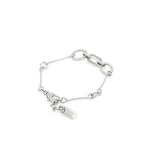 Pulsera de eslabones geométricos en oro de 18K con cadena de serpiente y dije Good Luck