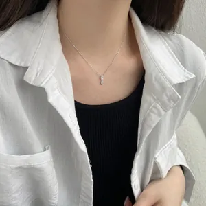 Elegante S925 sterling zilveren ketting met dubbele druppelvormige zirkonia hangers