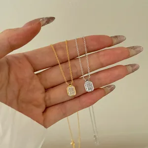 Rechteckige Halskette mit Kohlenstoffdiamant in Gold und Silber aus s925 Sterlingsilber