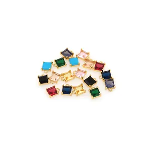 Bunte quadratische Edelsteinanhänger mit 18 Karat Vergoldung und Haken für DIY-Schmuck