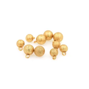 Pendenti a sfera placcati in oro 18K con texture opaca per gioielli fai da te