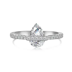 Bague luxueuse en argent S925 avec zircon en forme de poire et pavage micro-étincelant