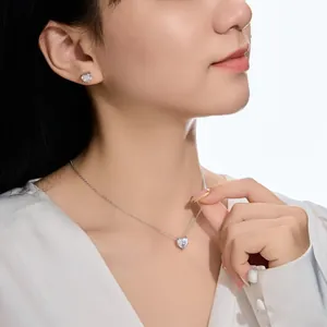 Détails de l'ensemble bijoux en argent S925 avec collier et boucles d'oreilles cœur diamant