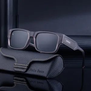 Fashionable square polarized sunglasses with frosted frame and leather case