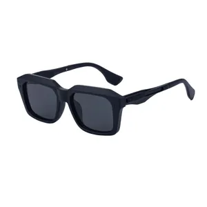2025 trendy matte black square sunglasses for men with premium metal hinges for outdoor wear
