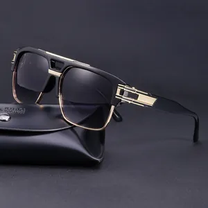 Lunettes de soleil rétro carrées pour hommes avec monture noire et branches dorées