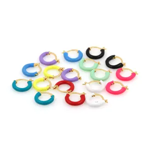Set aus 18K vergoldeten Creolen mit lebendigen, bunten Emaille-Tropfen-Finishes